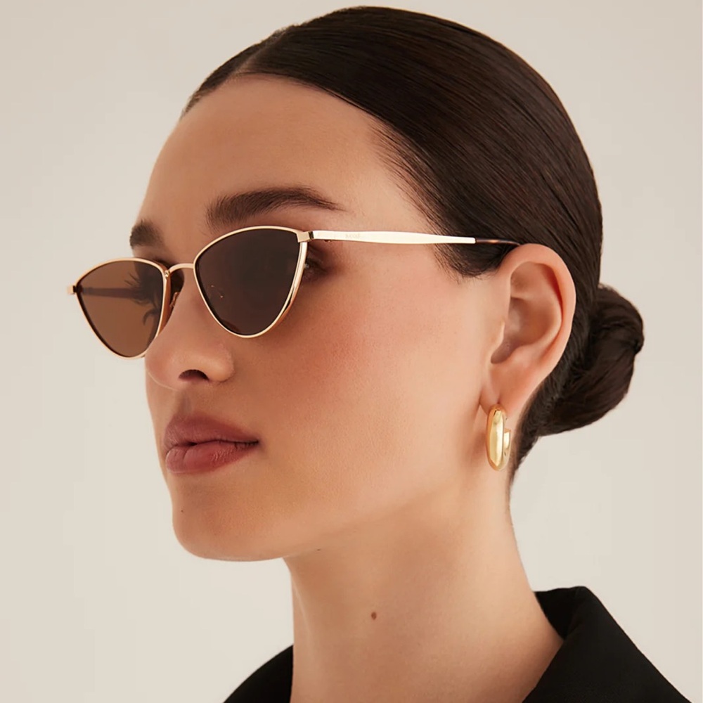 BANBÈ The Sydney Sunglasses (Gold/Brown) - Picture 2 of 5